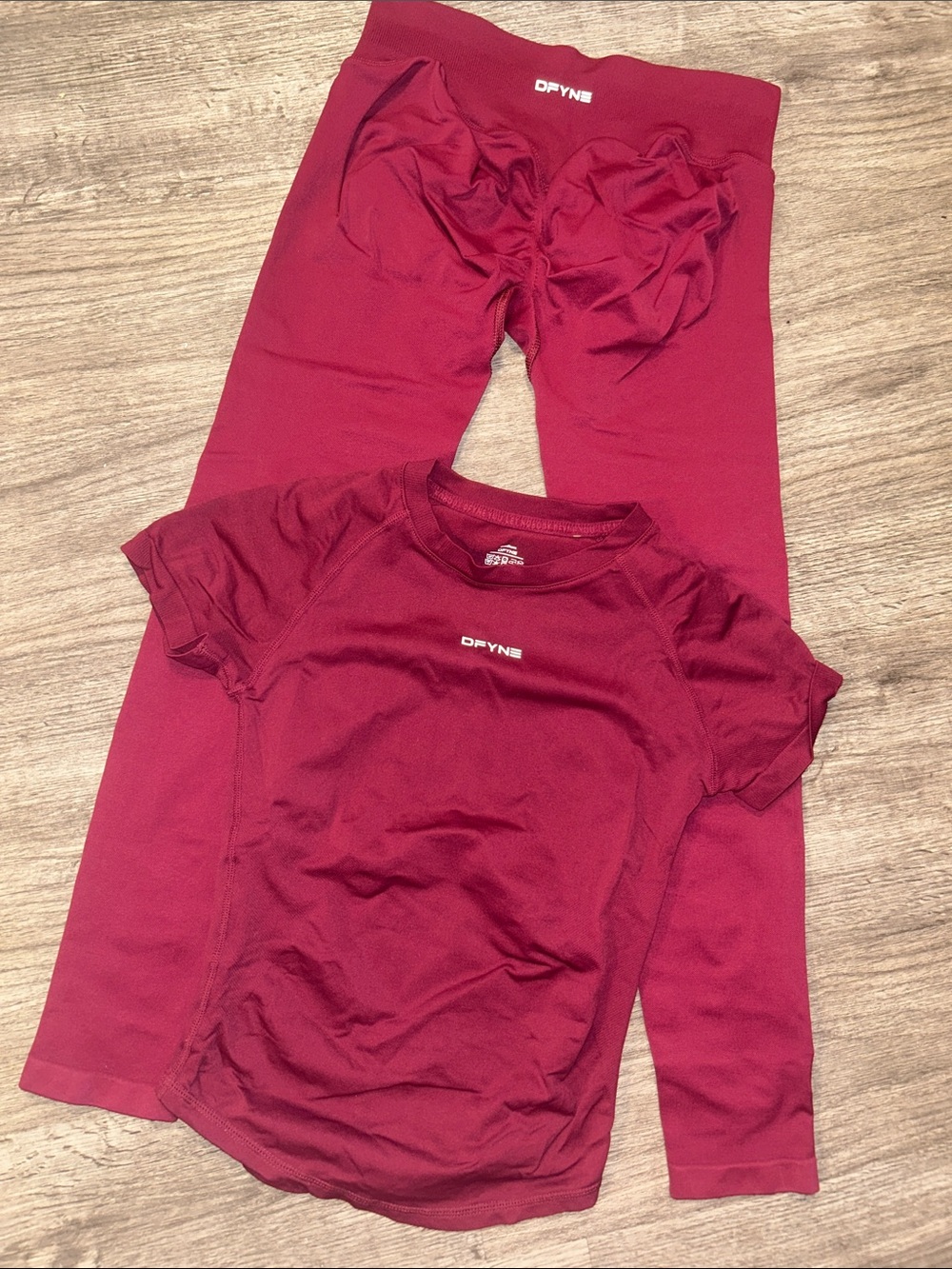 Dryne Women's Burgundy Leggings & Top Set - Moisture-Wicking Activewear